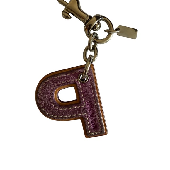 Coach Gold Leather 'P' Bag Charm Keyring - Picture 2 of 2